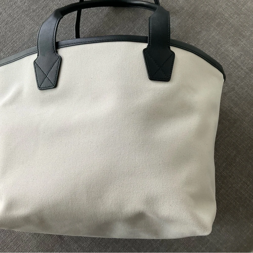 Balenciaga Tote JUMBO Ivory & Black Canvas Bag - Picture 4 of 13